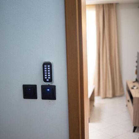 Sky 7 View Apartment Ираклио Екстериор снимка