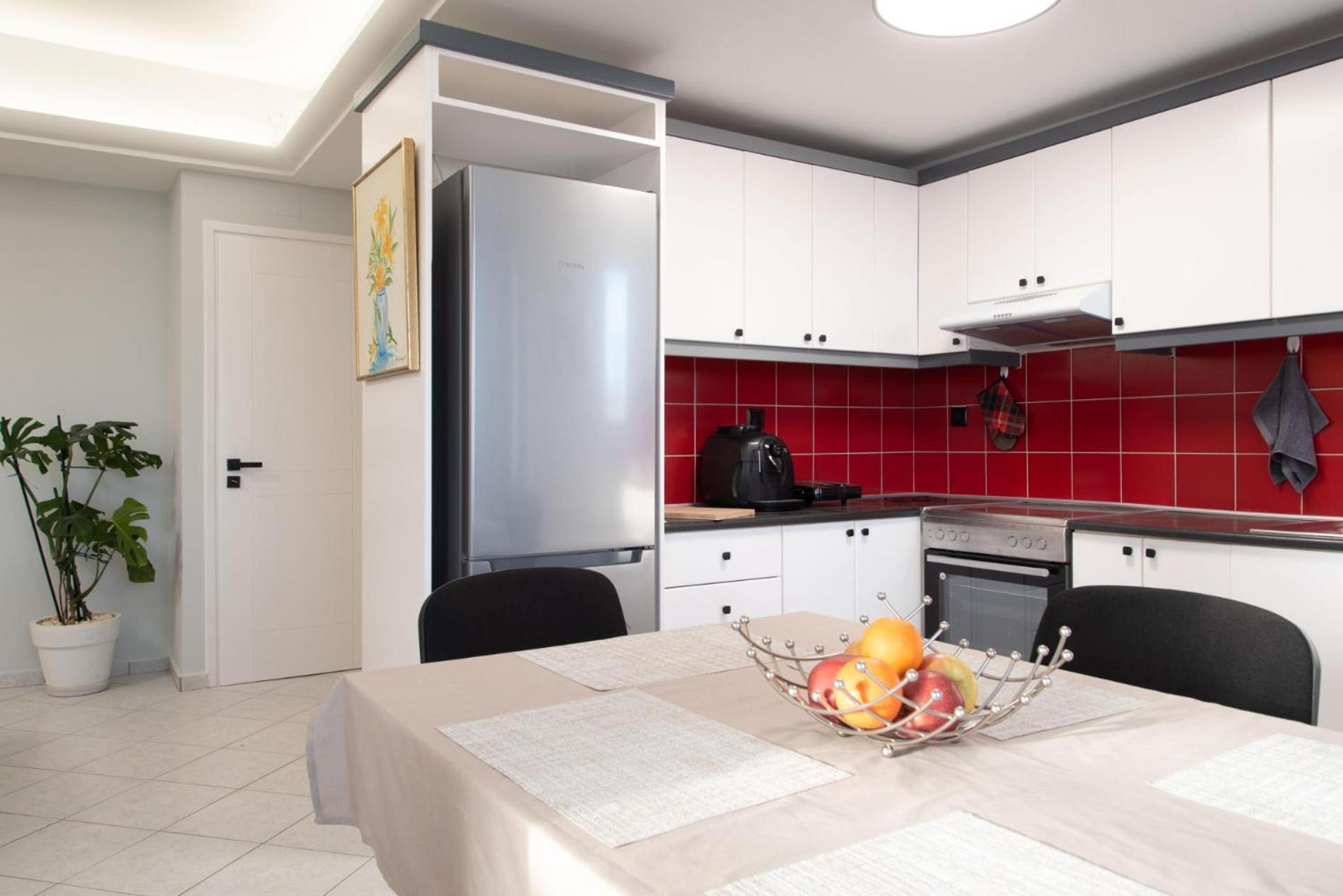 Sky 7 View Apartment Ираклио Екстериор снимка
