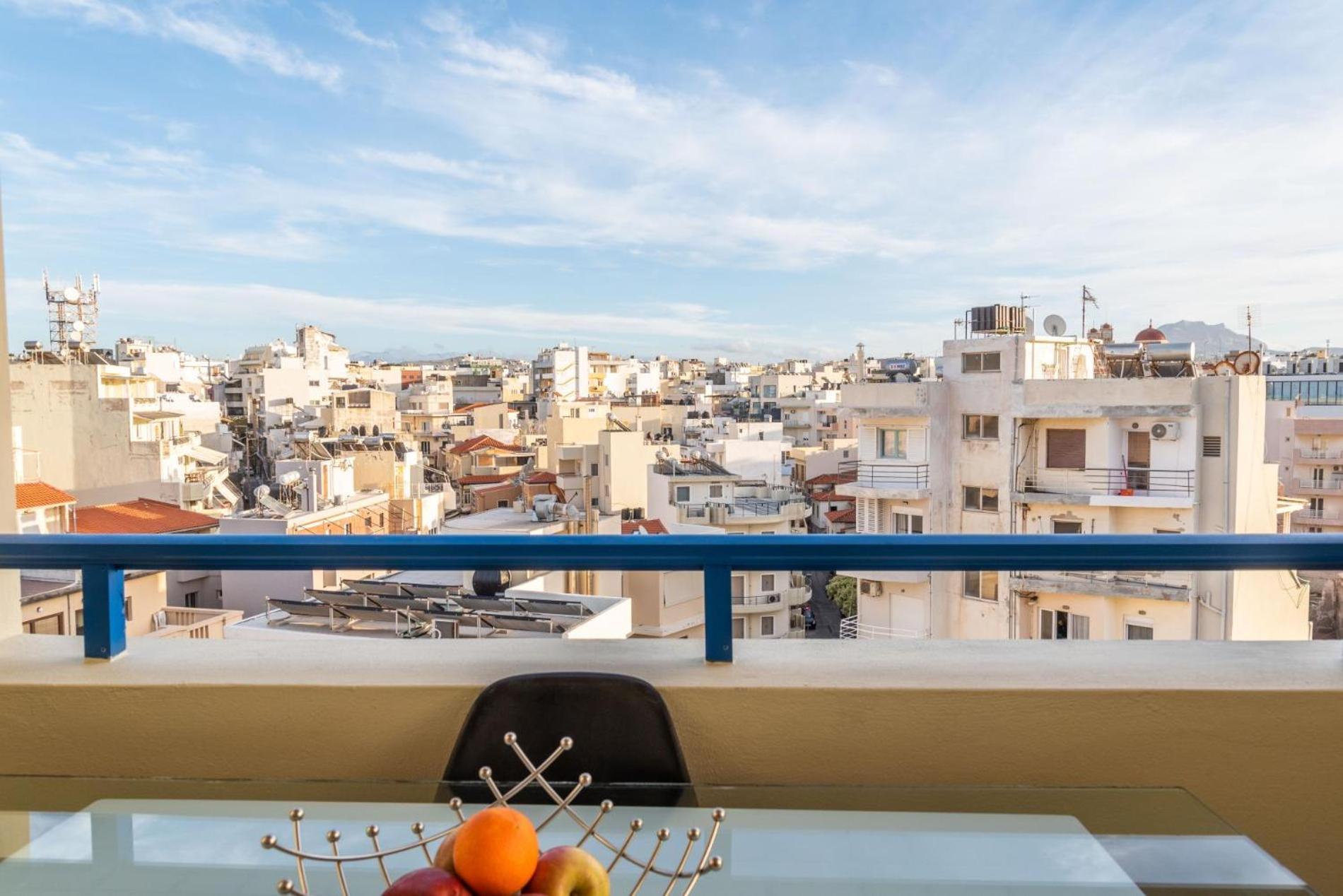Sky 7 View Apartment Ираклио Екстериор снимка